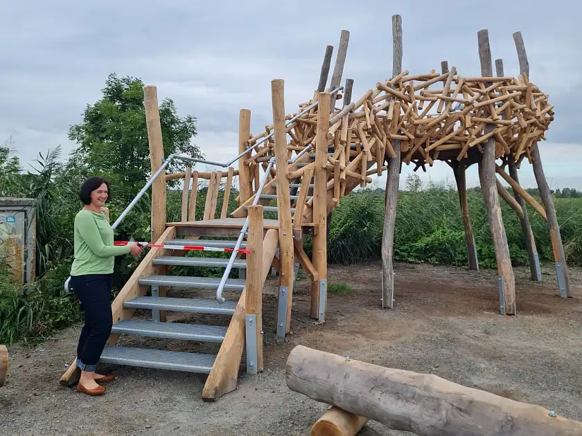 Umweltsenatorin Kathrin Moosdorf hat die neue Aussichtsplattform freigegeben. Foto: Umweltressort