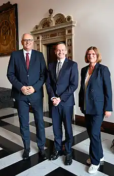 56. Kapitänstag: Bürgermeister Dr. Andreas Bovenschulte und Häfensenatorin Kristina Vogt begrüßen als Ehrengast Bundesverkehrsminister Dr. Volker Wissing. Foto: Senatspressestelle