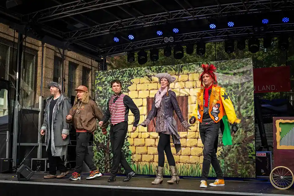 Aufführung der Bremer Stadtmusikanten beim Tag der Deutschen Einheit 2023 in Hamburg. Foto: Senatskanzlei Hamburg