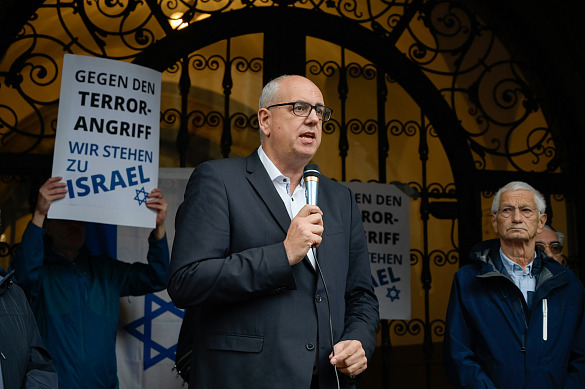 Bürgermeister Bovenschulte bekundete die Solidarität des Senats mit Israel. Foto: Senatspressestelle