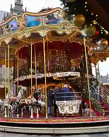 Platz 2 Venezianisches Weihnachtskarussell – Host Langenberg aus Duisburg. Foto: Wirtschaftsressort