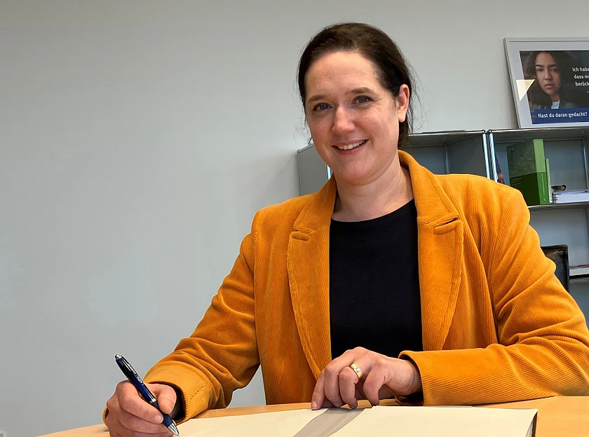 Wissenschaftssenatorin Kathrin Moosdorf ermöglicht jetzt auch an Hochschulen den Weg zur Promotion. Foto: Wissenschaftsressort