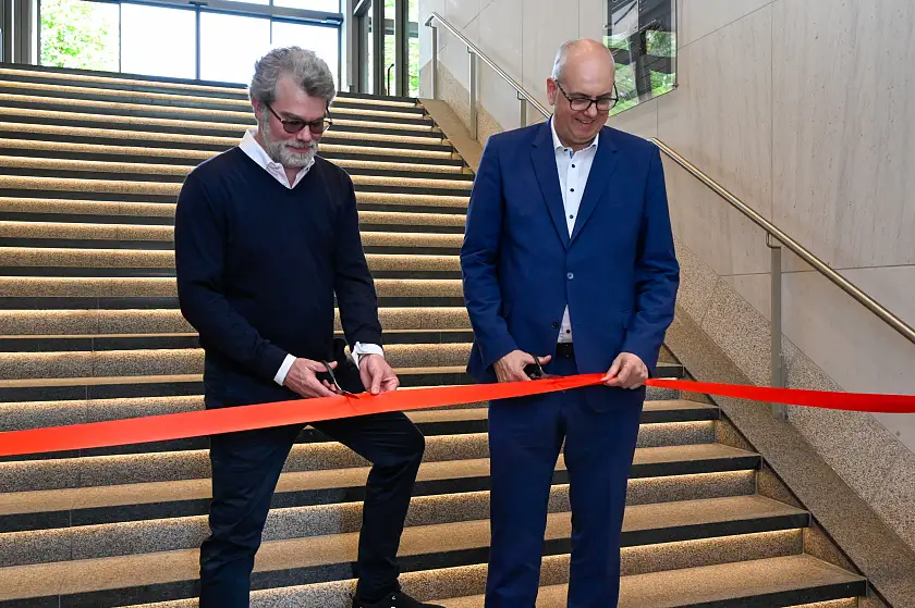 Bürgermeister Andreas Bovenschulte und Bauherr Marco Bremermann haben am Mittag die Wallpassage offiziell eröffnet.  Foto: Senatspressestelle