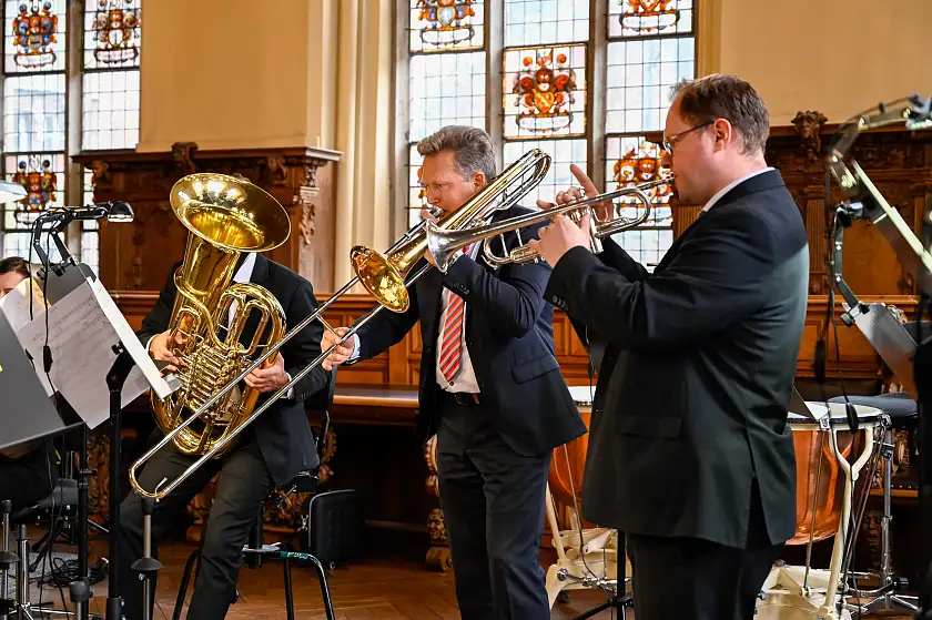 Musikalisch umrahmt wurde der Neujahrsempfang von den Bremer Philharmonikern unter der Leitung von Generalmusikdirektor Marko Letonja. 