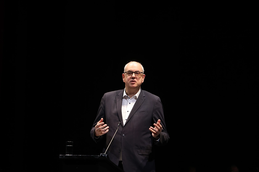 Bürgermeister Andreas Bovenschulte würdigte Michael Börgerding als leidenschaftlichen Theatermacher. 