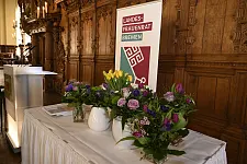 Der Landesfrauenrat vergibt den Preis. 