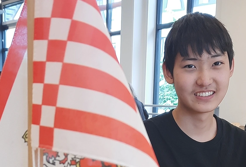 Jizhe Ma hat wiederholt erneut einen großen Erfolg bei der Mathe-Olympiade erreicht.