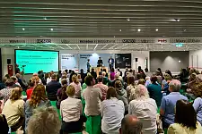 Beim binnenstadt Dialog #4 tauschten sich Fachleute und Interessierte im ehemaligen Horten-Kaufhaus aus. 