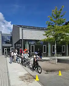 Die Kinder der Grundschule am Pastorenweg sind als Radfahrerinnen und Radfahrer in dieser Woche ein ganzes Stück sicherer geworden. 