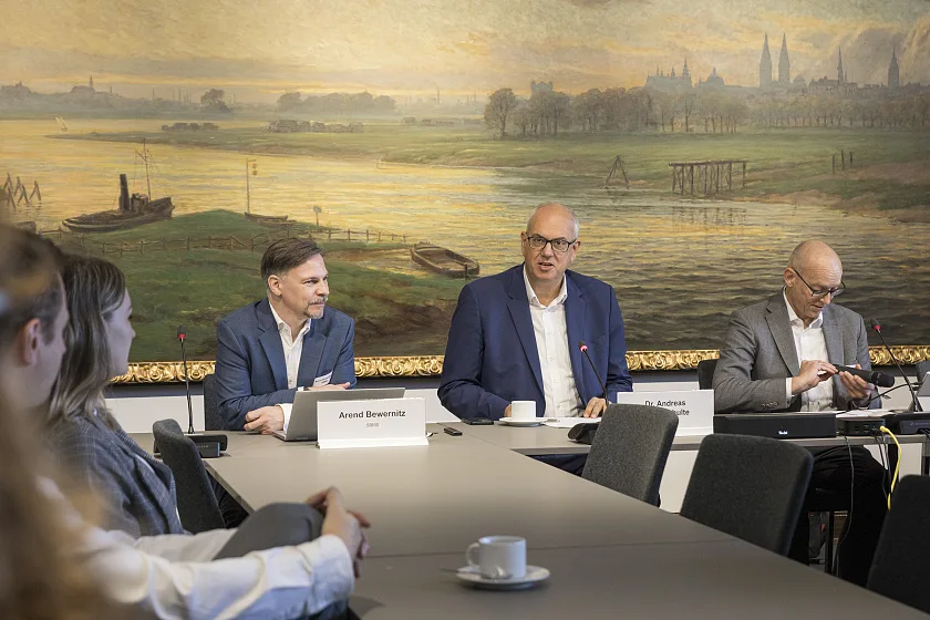 Bürgermeister Andreas Bovenschulte:  Der Bremer Weg ist ein Gemeinschaftsprojekt der bremischen Politik, der Verwaltung und der Akteure der Wohnungs- und Bauwirtschaft. Dieser Schulterschluss ist wichtig.