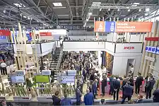 Auf dem Bremer Gemeinschaftsstand, den die WFB für die Senatorin für Wirtschaft, Häfen und Transformation organisiert, stellen 25 Unternehmen aus Bremen und Bremerhaven ihre Immobilienprojekte vor.