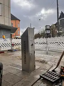 Der neue Trinkwasserbrunnen auf dem Bürgermeister-Koschnick-Platz.