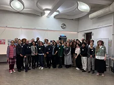 Mehr als die Hälfte der Mitglieder sind Frauen: Der neue Bremer Rat bei seiner ersten Sitzung. 