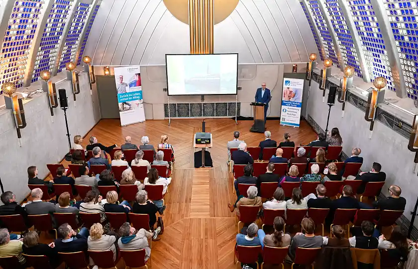 Die Feuer zum 25-jähringe  Bestehen des Rehazentrum Bremen im Himmelssaal. 