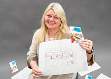 Heike Lücken, Gründungsbeauftragte der neuen Oberschule in Tenever, lädt Erziehungsberechtigte ein, um das Konzept der Schule vorzustellen.