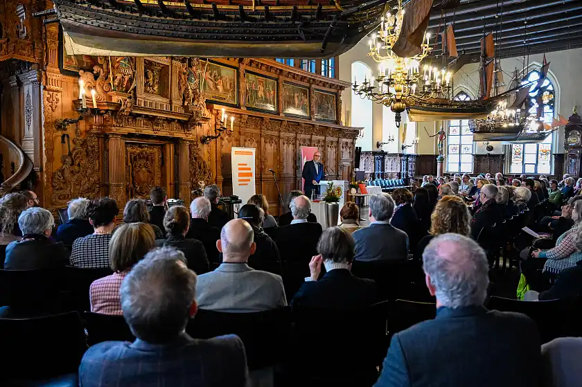 Bürgermeister Andreas Bovenschulte begrüßt die Gäste der 72. Bremer Literaturpreis-Verleihung. Foto: Senatspressestelle