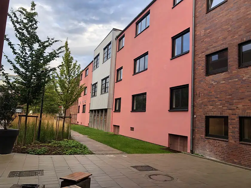 Die Westfassade des Zentrums für Kunst. 