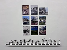 Die Arbeiten der Schülerinnen und Schüler greifen die aktuelle Ausstellung Alberto Giacometti – Das Mass der Welt erkennbar auf.