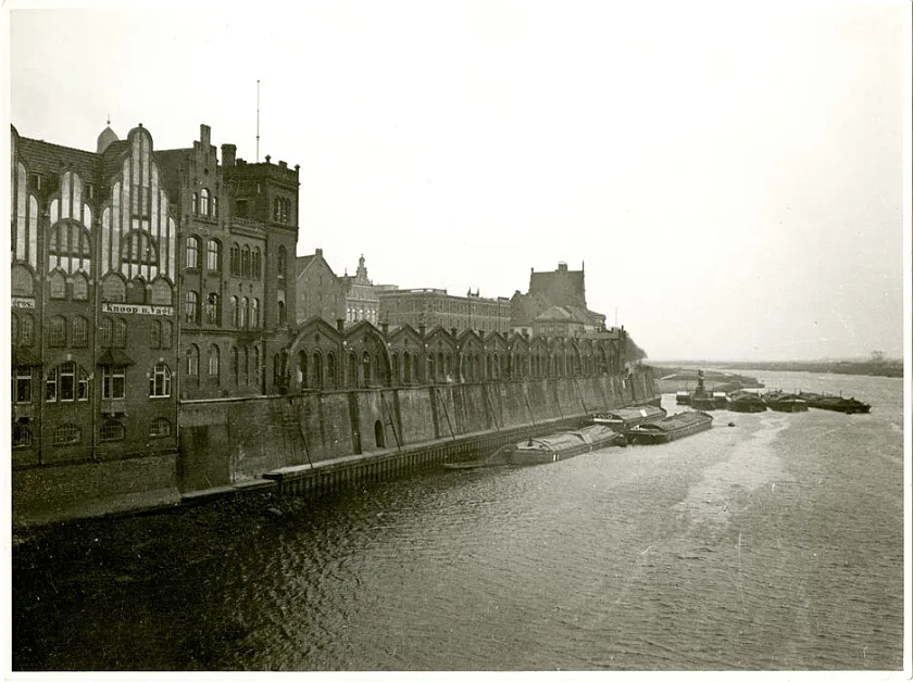 Historische Ansicht auf die Kleine Schlachte, flussaufwärts gesehen Foto: Landesarchäologie Bremen