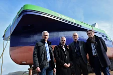 v.l.: Ralf Wendorff (Projektleiter), Horst Rehberg (Geschäftsführer bremenports), Roelof Kregel (technischer Geschäftsführer SCHN) und Robert Howe (Geschäftsführer bremenports)