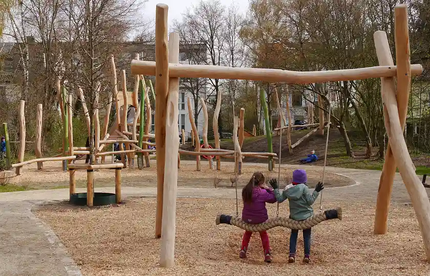 Der Spielplatz Tieckstraße ist komplett neugestaltet. 