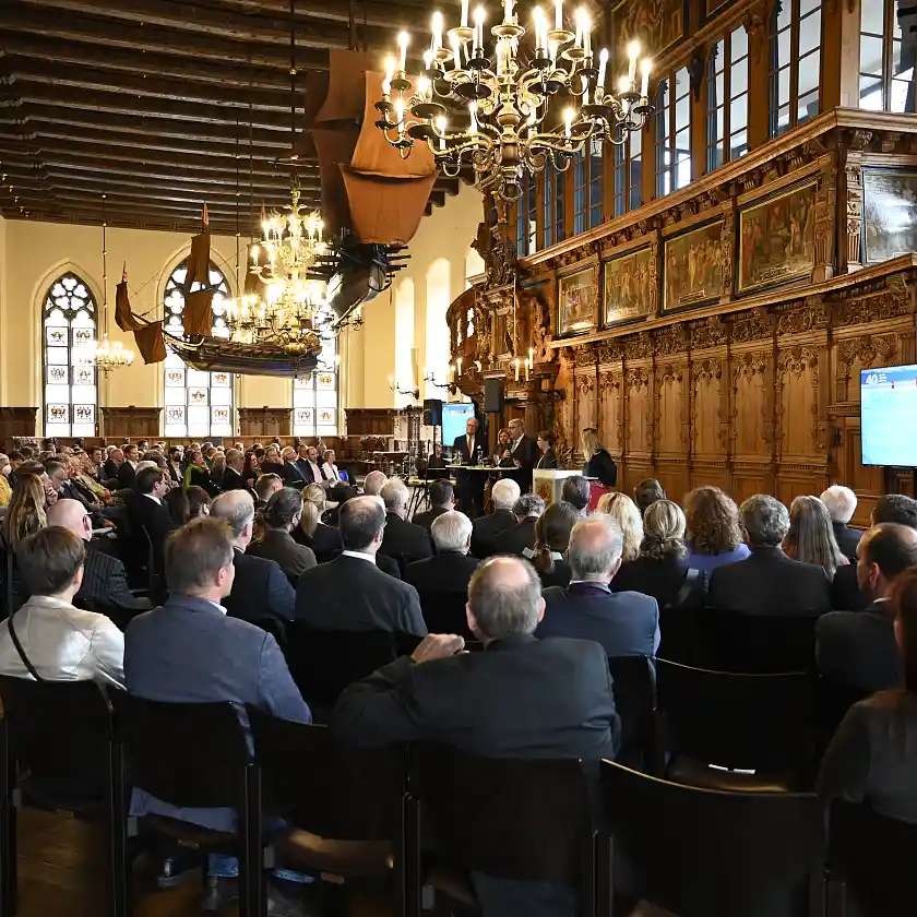 Senatsempfang in der Oberen Rathaushalle anlässlich 40 Jahre AWI. Foto: Senatspressestelle
