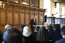 Bürgermeister Bovenschulte: Der Empfang zum Ende des muslimischen Fastenmonats zeigt vor allem den lebendigen Austausch der Religionsgemeinschaften bei uns in Bremen, der auf gegenseitiger Wertschätzung beruht. Foto: Senatspressestelle