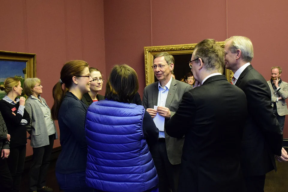 B&uuml;rgermeister Sieling im Gespr&auml;ch mit den Mitarbeiterinnen und Mitarbeitern des Kunsthalle Bremen