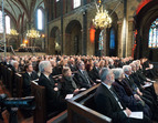 Rund 1.000 Trauergäste waren zur Gedenkfeier in den Bremer Dom gekommen