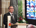 Bundeskanzler a.D. Gerhard Schröder würdigte in seiner Ansprache Hans Koschnick als einen großen Sozialdemokraten