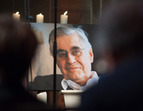 Das Bild von Bürgermeister a.D. Koschnick zur Gedenkfeier im Bremer Dom