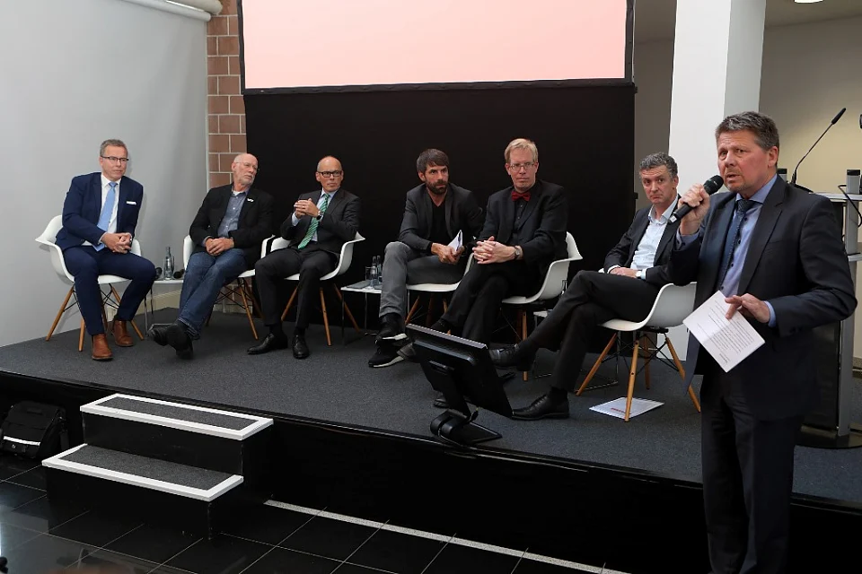 "Zukunft Bremen 2035": Podiumsdiskussion zu Mobilit&auml;t und Verkehr - Im Dialog: Senator Lohse