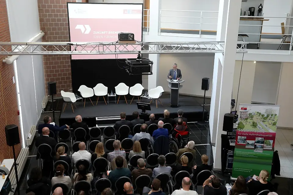"Zukunft Bremen 2035": Podiumsdiskussion zu Mobilit&auml;t und Verkehr - Blick in das Veranstaltungszentrum