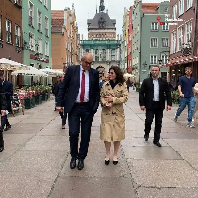 Bürgermeister Andreas Bovenschulte im Gespräch mit Stadtpräsidentin Aleksandra Dulkiewicz.